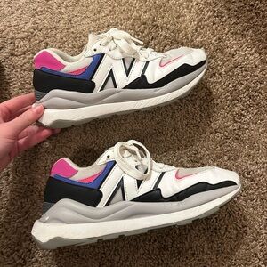 Women's New Balance Tennis Shoes